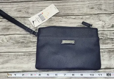 New with Tags Tommy Hilfiger Wristlet
