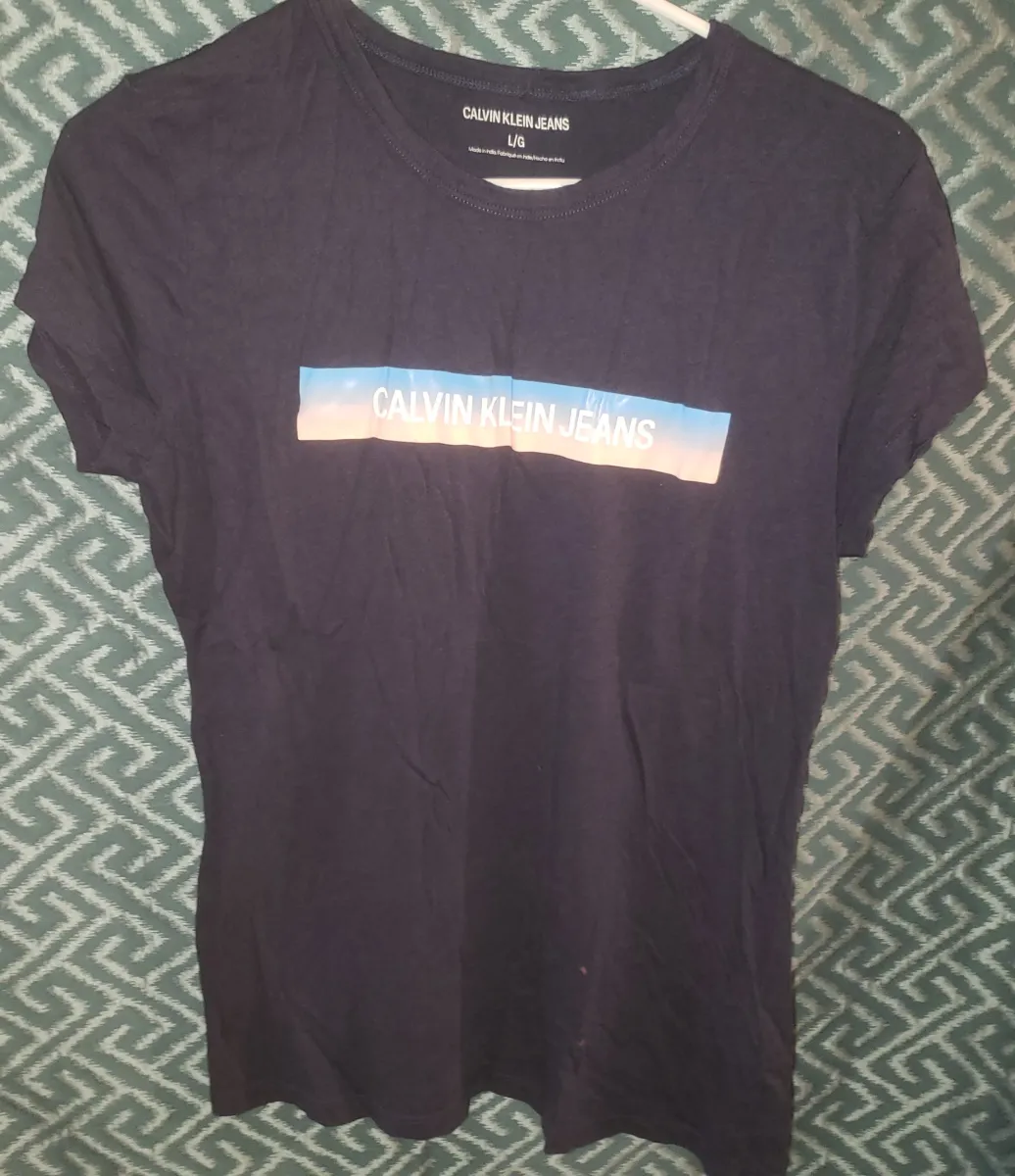 Calvin Klein Tshirt