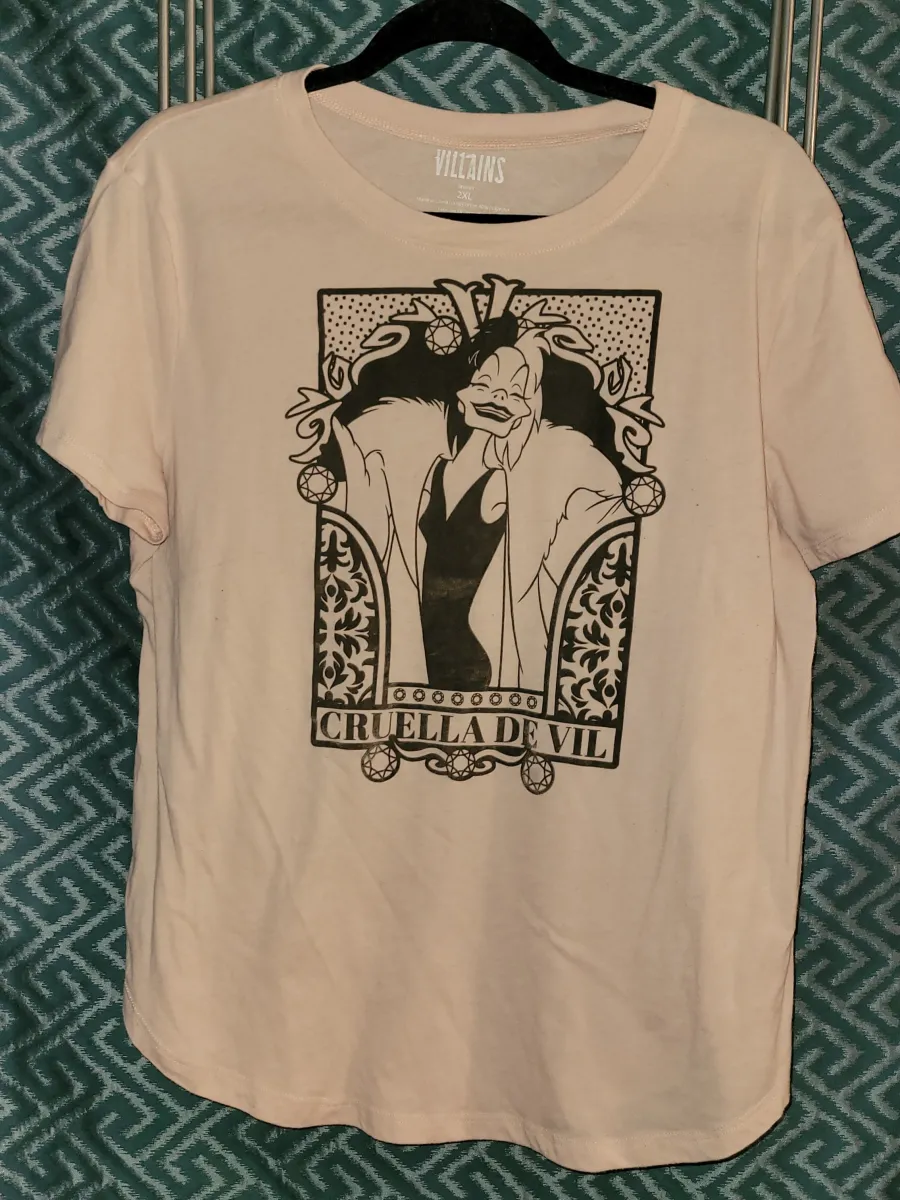 Women's Disney Villains Shirt, Size 2XL