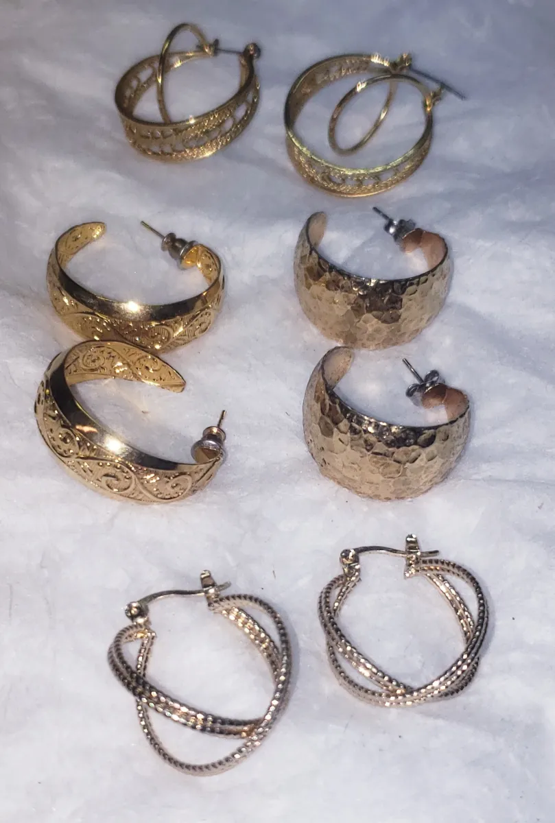 Lot if Assorted Goldtone Earrings