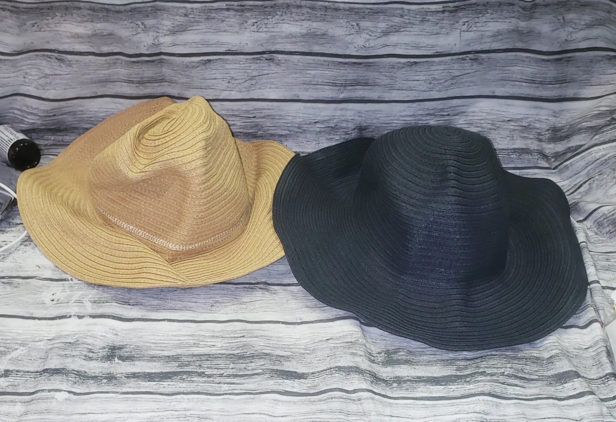 2 Hats