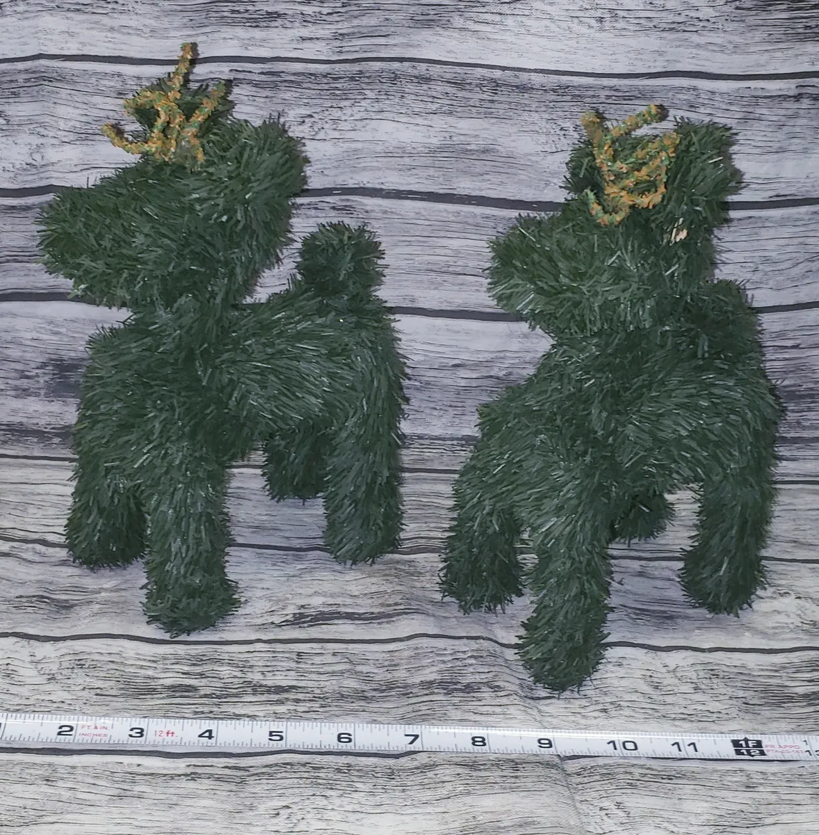 2 Deer Decor