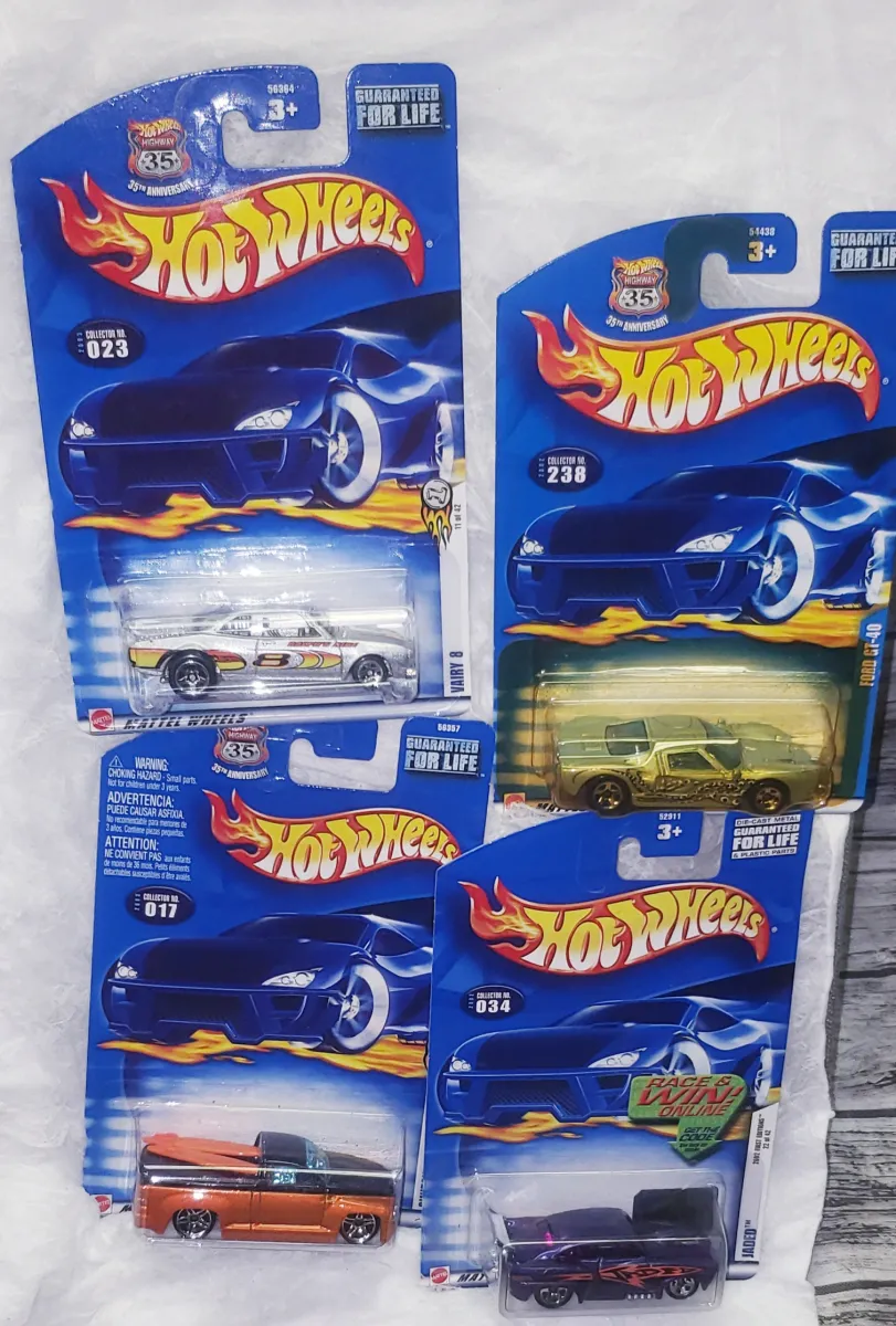 Lot 3 of New Hotwheels #00