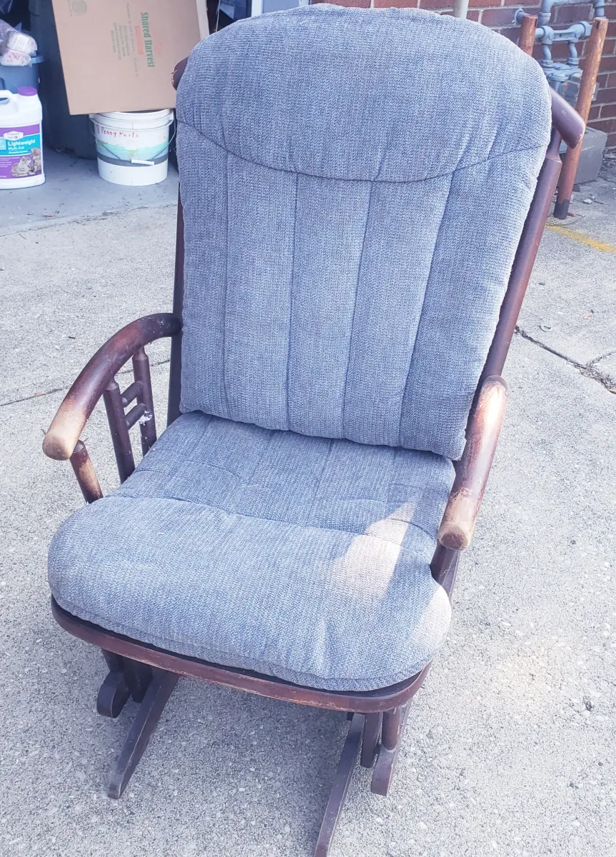 Vintage Rocker Glider