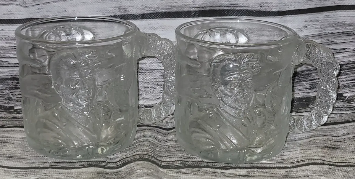 Lot of 2 Vtg 1995 McDonald's Batman Glasses, Two Face #R